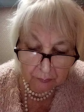 Alexia64231 online show from November 2025 03:39:02 PM