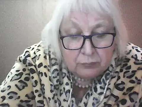 Snapshot of Alexia64231 chatting on October 2025 04:19:02 PM Alexia64231 online show from October 2025 04:19:02 PM