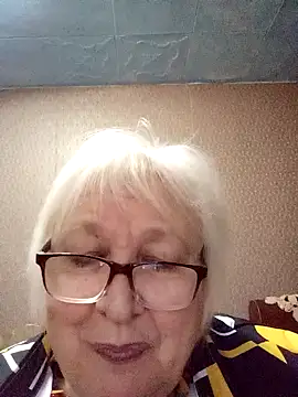 Alexia64231 online show from November 2025 06:56:01 PM