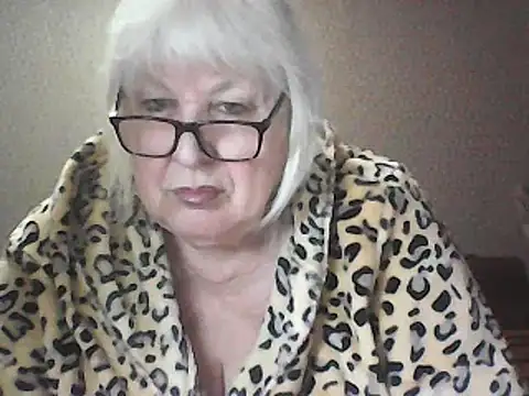 Alexia64231 online show from April 2026 02:02:02 AM
