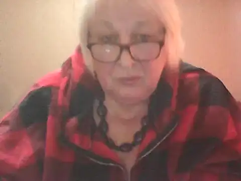 Snapshot of Alexia64231 chatting on October 2025 11:03:02 AM Alexia64231 online show from October 2025 11:03:02 AM