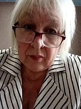 Alexia64231 online show from December 2025 08:57:01 AM