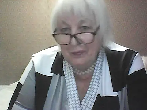 Snapshot of Alexia64231 chatting on September 2025 03:41:02 PM Alexia64231 online show from September 2025 03:41:02 PM