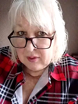 Snapshot of Alexia64231 chatting on February 2026 01:18:02 PM Alexia64231 online show from February 2026 01:18:02 PM