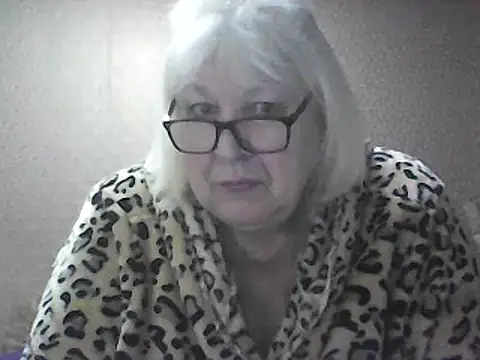 Snapshot of Alexia64231 chatting on February 2026 01:46:01 AM Alexia64231 online show from February 2026 01:46:01 AM