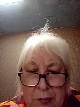 Alexia64231 online show from November 2025 04:02:01 AM