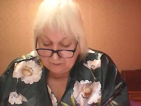 Snapshot of Alexia64231 chatting on October 2025 01:18:02 AM Alexia64231 online show from October 2025 01:18:02 AM