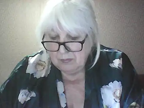 Alexia64231 online show from April 2026 02:56:01 PM