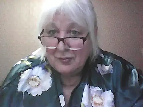 Alexia64231 online show from December 2025 05:12:01 PM