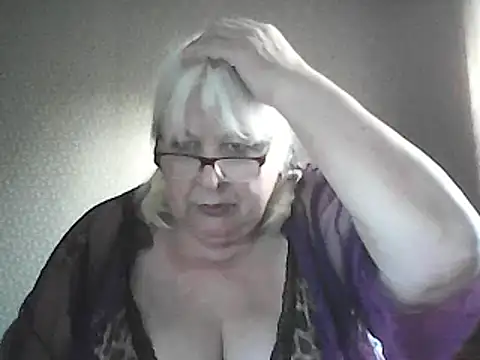 Alexia64231 online show from May 2026 03:15:01 AM