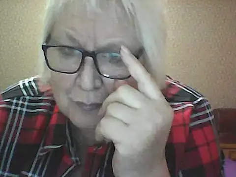 Snapshot of Alexia64231 chatting on October 2025 01:07:02 AM Alexia64231 online show from October 2025 01:07:02 AM