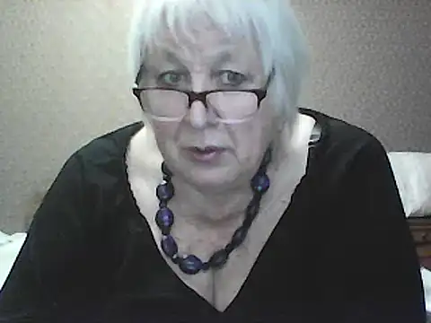 Snapshot of Alexia64231 chatting on September 2025 03:22:01 PM Alexia64231 online show from September 2025 03:22:01 PM
