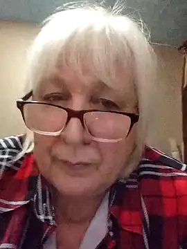 Alexia64231 online show from November 2025 07:28:01 PM