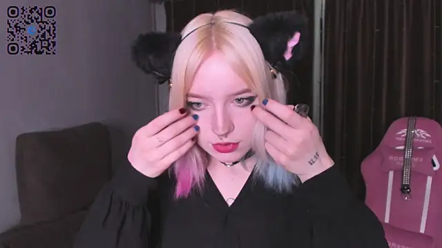 Snapshot of godlikegirlyy chatting on November 2025 02:33:01 PM godlikegirlyy online show from November 2025 02:33:01 PM