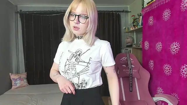 godlikegirlyy online show from September 2025 11:55:01 AM
