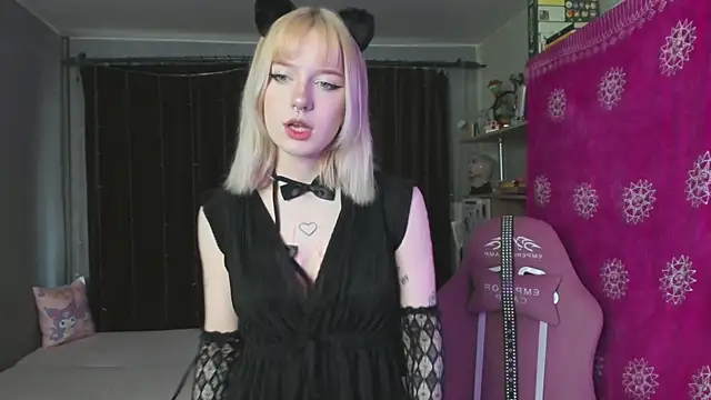 godlikegirlyy online show from September 2025 12:21:01 PM