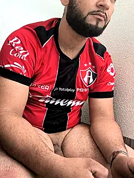 Julians26ne online show from April 2026 09:32:02 PM