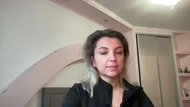 Snapshot of Beautysoul_ chatting on October 2025 12:37:02 PM Beautysoul online show from October 2025 12:37:02 PM