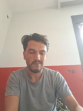 bisexsualman online show from June 2026 08:14:01 AM