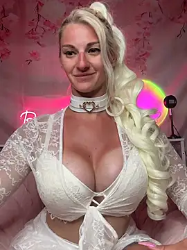 Barbie-Pink online show from July 2026 03:34:02 PM