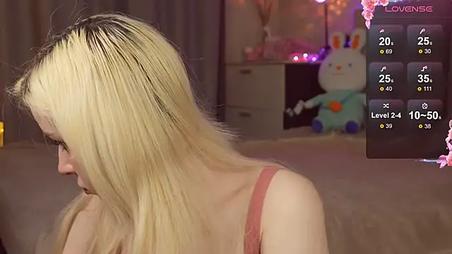 peachii meow online show from November 2025 01:32:02 PM