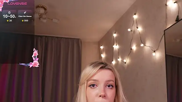 peachii meow online show from March 2026 06:10:01 PM