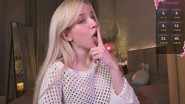 peachii meow online show from September 2025 01:43:01 PM