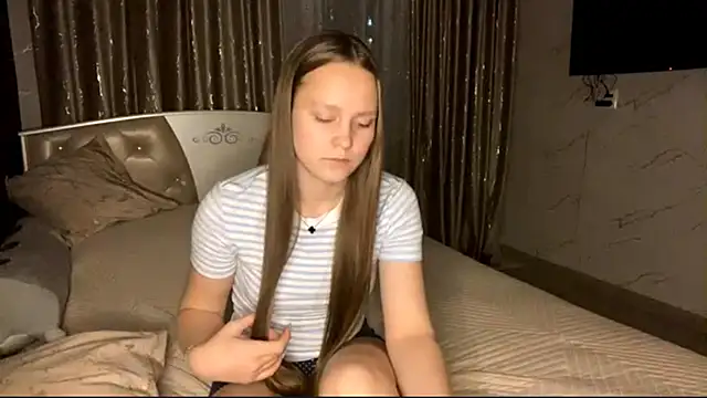 SoSweetGirl online show from October 2025 12:16:02 PM