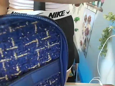 Sexy clever18xx online show from December 2025 12:25:02 AM