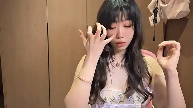 Lilium-520 online show from November 2025 11:38:02 AM