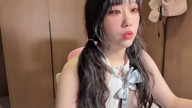 Lilium-520 online show from November 2025 11:53:02 AM