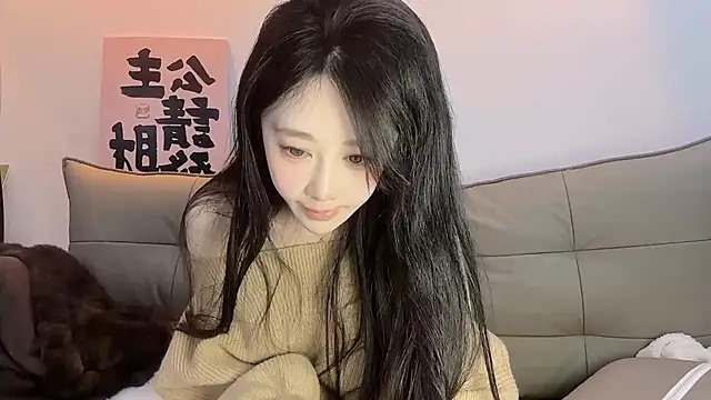 Puppy-520 online show from October 2025 02:38:02 PM