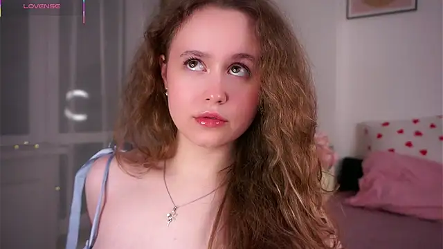 Snapshot of SusannaScholler chatting on May 2026 10:59:01 PM SusannaScholler online show from May 2026 10:59:01 PM