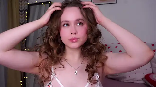 SusannaScholler online show from April 2026 10:11:02 PM