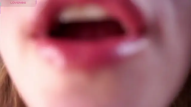 SusannaScholler online show from April 2026 10:38:02 PM