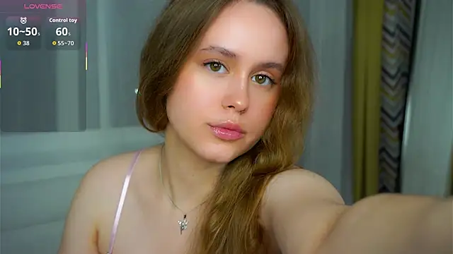 SusannaScholler online show from October 2025 06:40:01 PM