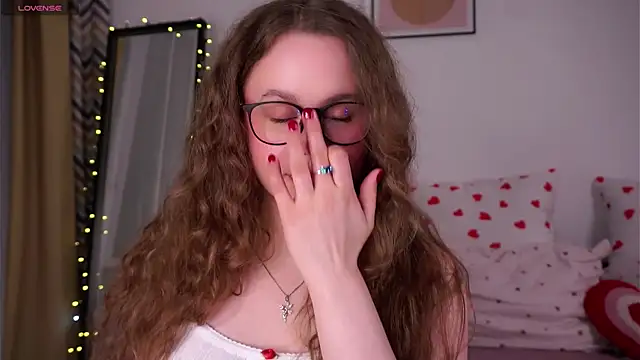 SusannaScholler online show from April 2026 10:35:01 PM