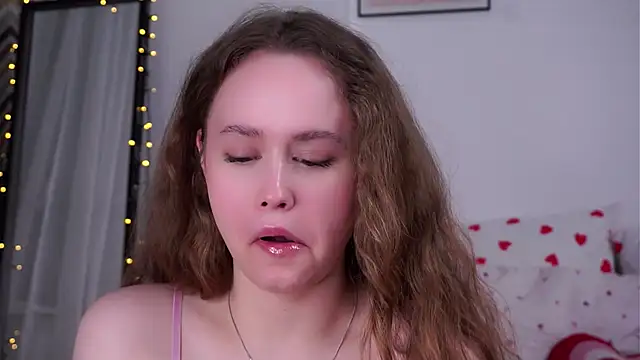 SusannaScholler online show from April 2026 10:33:02 PM