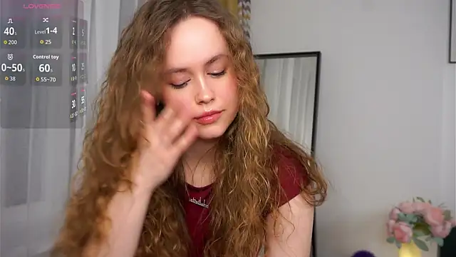 SusannaScholler online show from December 2025 09:48:02 PM