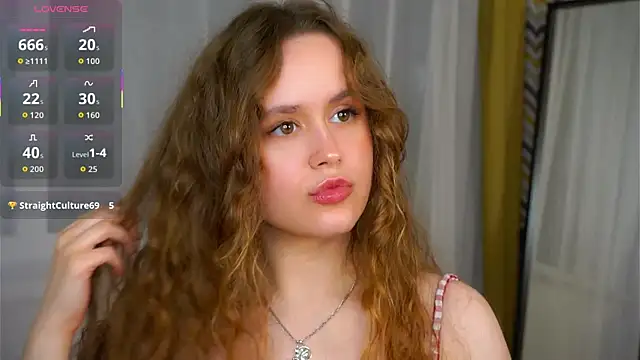 SusannaScholler online show from October 2025 06:49:01 PM