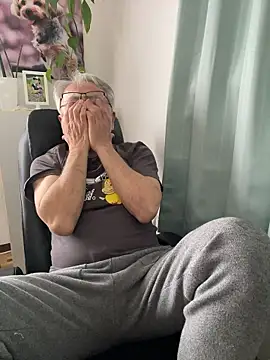 gholly2007 online show from February 2026 02:44:02 AM