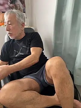 gholly2007 online show from October 2025 02:33:02 AM