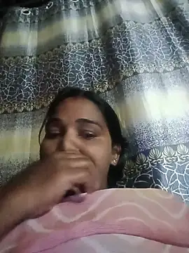 Snapshot of PUJA770 chatting on July 2026 04:28:02 PM PUJA770 online show from July 2026 04:28:02 PM