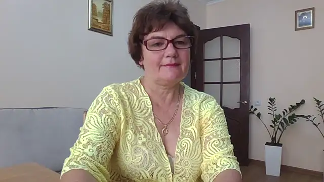 Snapshot of Galina56301 chatting on September 2025 12:38:02 PM Galina56301 online show from September 2025 12:38:02 PM