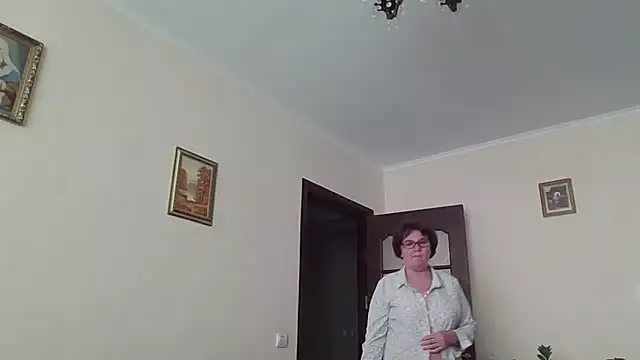 Snapshot of Galina56301 chatting on September 2025 03:15:02 PM Galina56301 online show from September 2025 03:15:02 PM