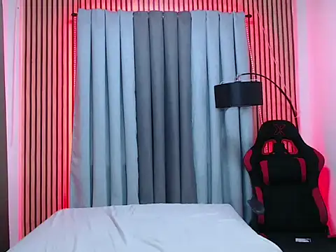 hot emman online show from November 2025 06:12:02 AM