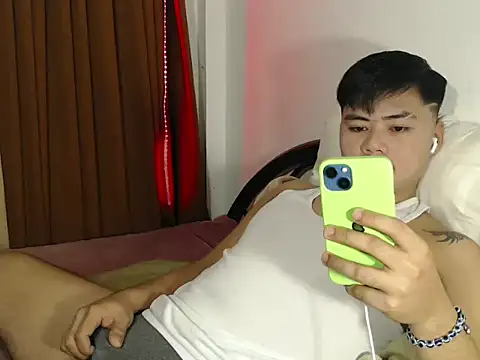 hot emman online show from March 2026 07:04:02 AM