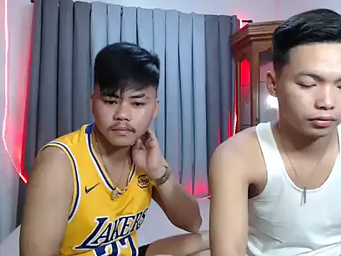 hot emman online show from November 2025 12:14:01 AM