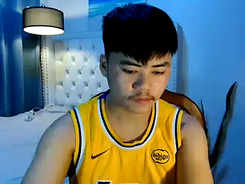 hot emman online show from March 2026 12:11:01 AM