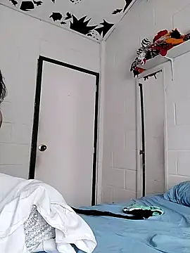 oxxy jean online show from February 2026 01:00:01 PM